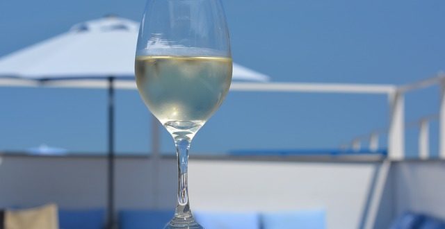 vino bianco siciliano